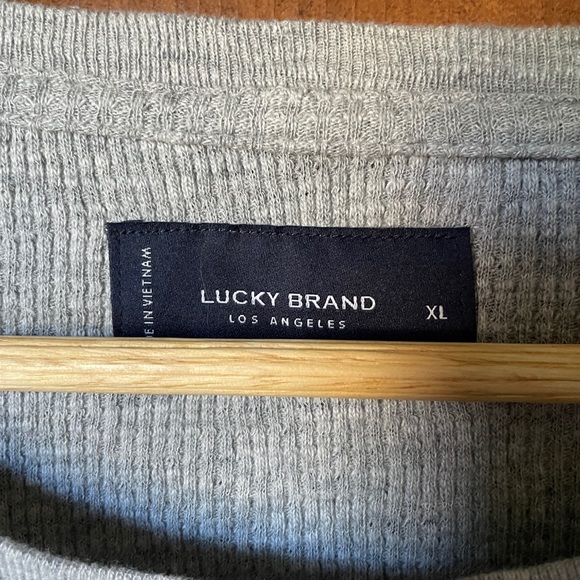 NWT! Lucky Brand Men’s long sleeve - Picture 2 of 4